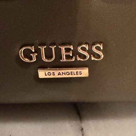 GUESS Woven Tote Bag also have wallet in closet minor wear on corner 11x8in - Picture 6 of 12